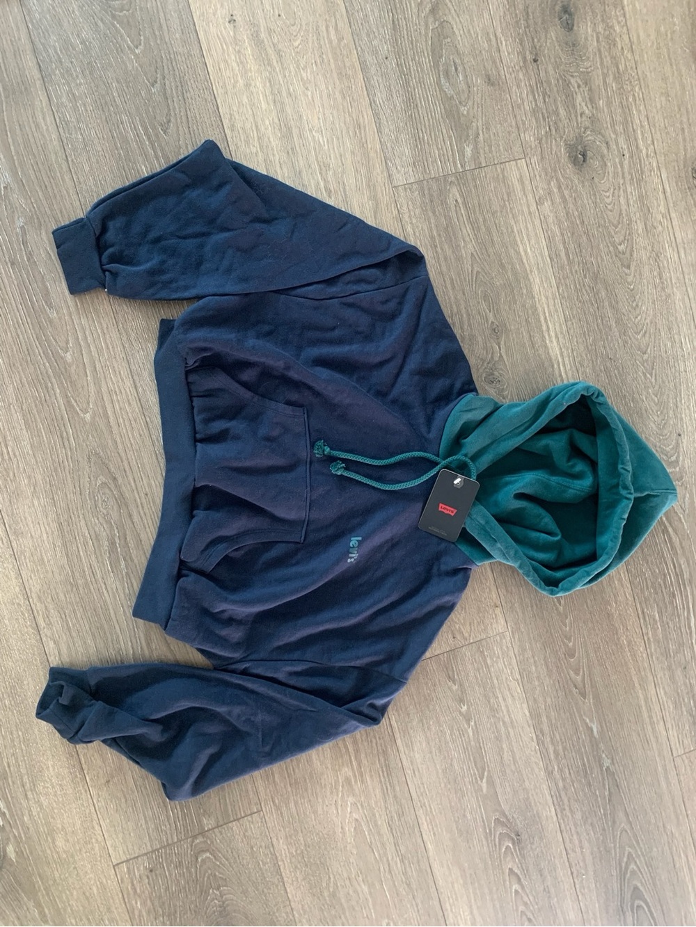 Levi’s Laundry Day Navy Blue Green Colorblock Cropped Sweatshirt Hoodie
Small - Picture 4 of 4